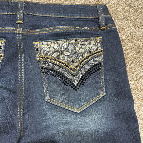 EUC Miss Me Size 30 Boot Cut Dark Wash Blue Jean Jewel And Sequin Pockets Casual - Picture 9 of 10